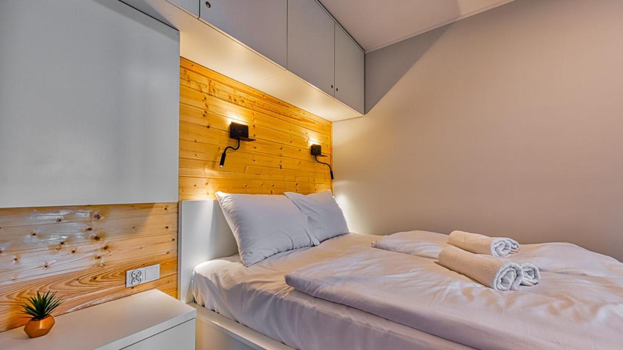 Apartament Pod Stogiem Izerskim - 5D Apartamenty Swieradow-Zdroj Bagian luar foto