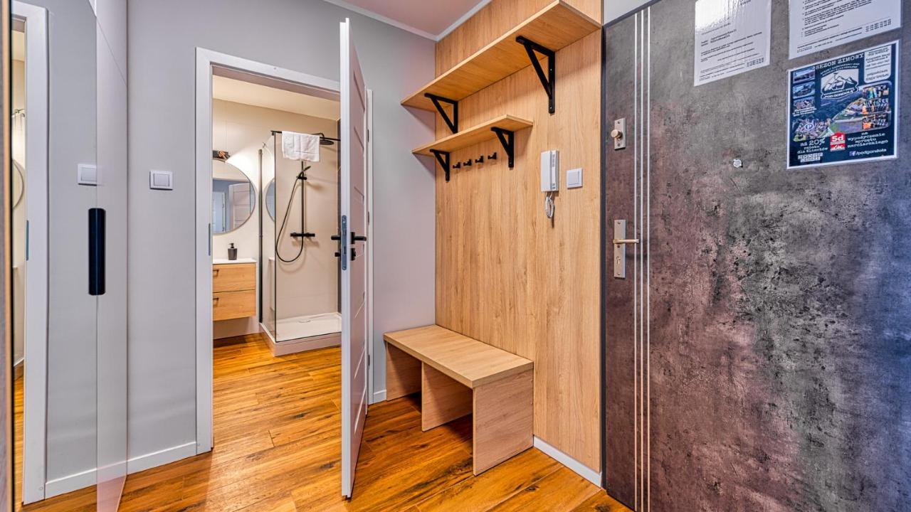 Apartament Pod Stogiem Izerskim - 5D Apartamenty Swieradow-Zdroj Bagian luar foto