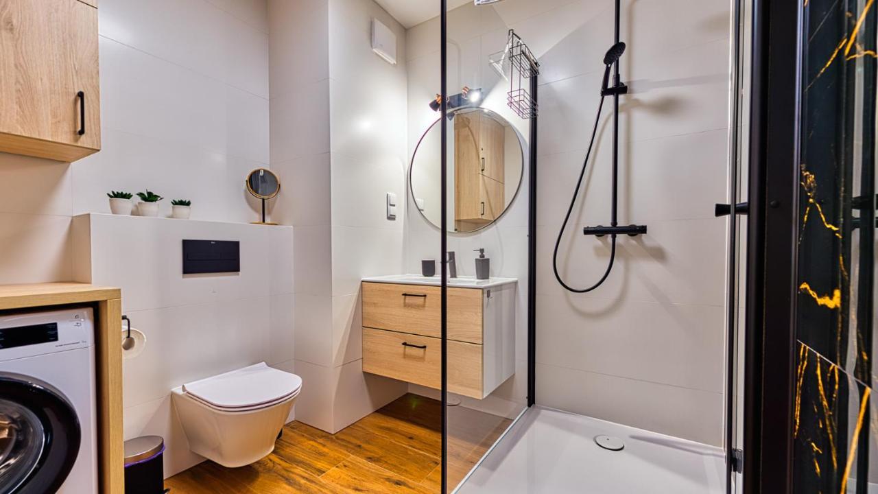 Apartament Pod Stogiem Izerskim - 5D Apartamenty Swieradow-Zdroj Bagian luar foto